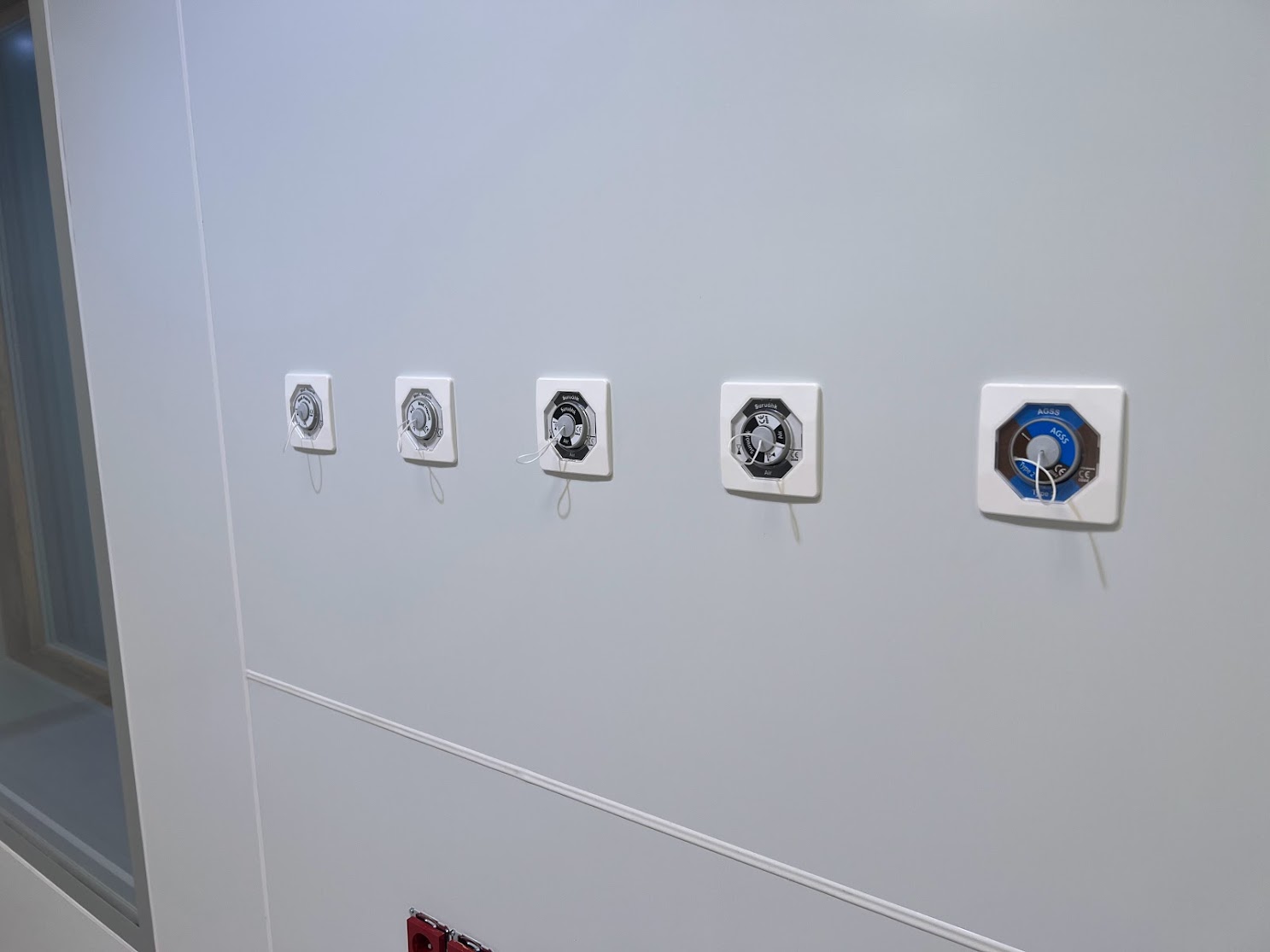 Meditsiinigaasi seinapistikud